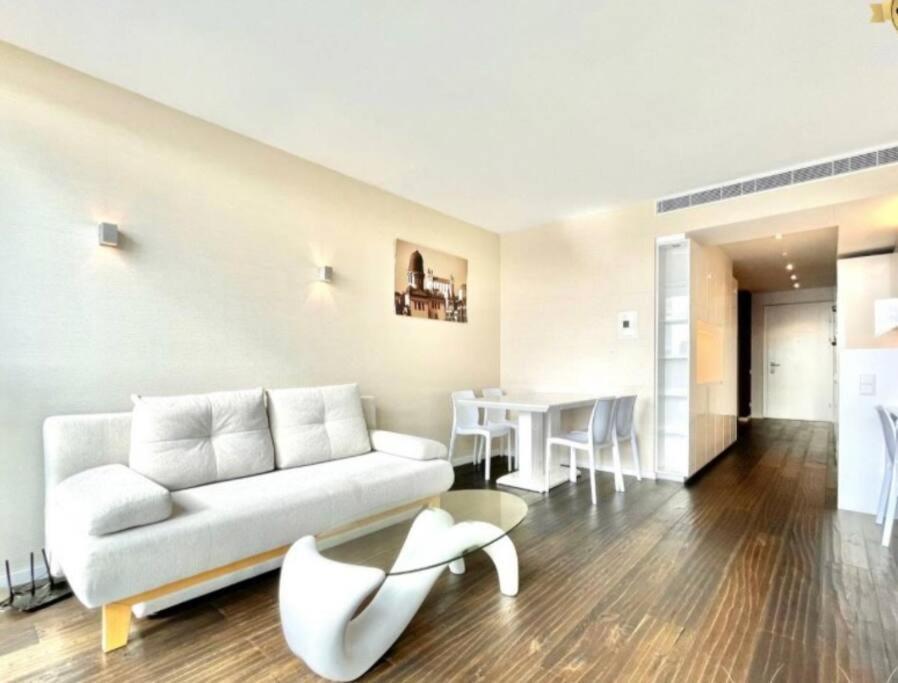 Апартаменти Eurovea Cozy Studio Братислава Екстер'єр фото